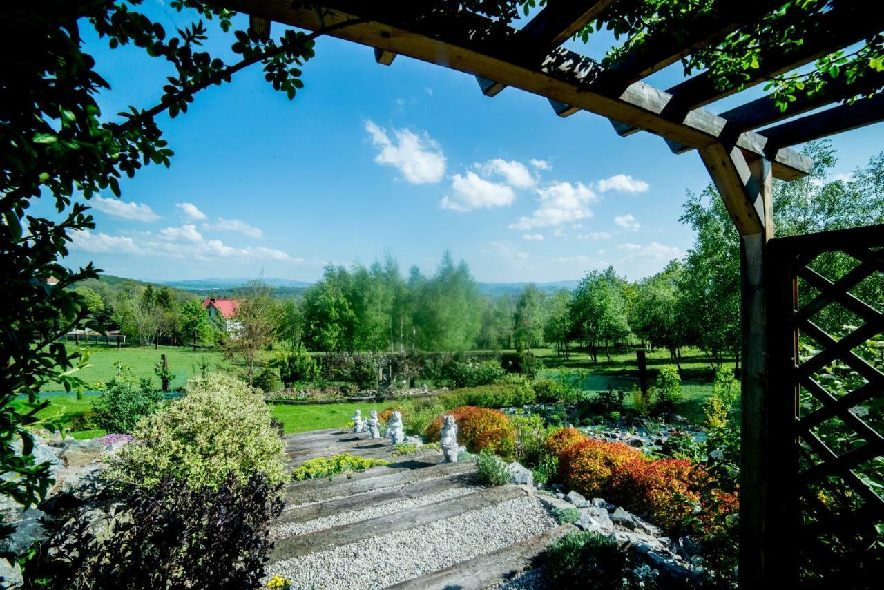 Apartamenty Romanowka Raszow Exteriör bild