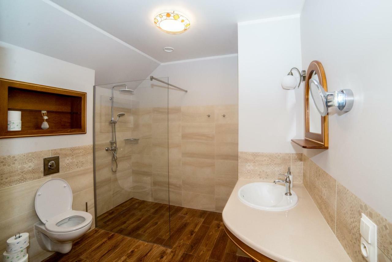 Apartamenty Romanowka Raszow Exteriör bild